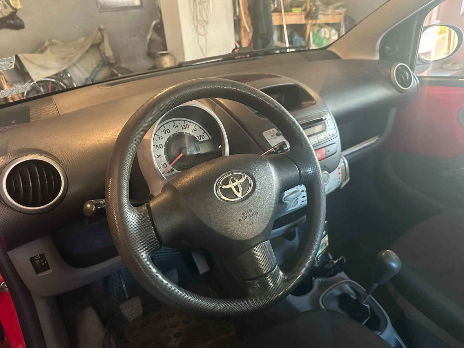 Toyota Aygo, снимка 6 - Автомобили и джипове - 56296132