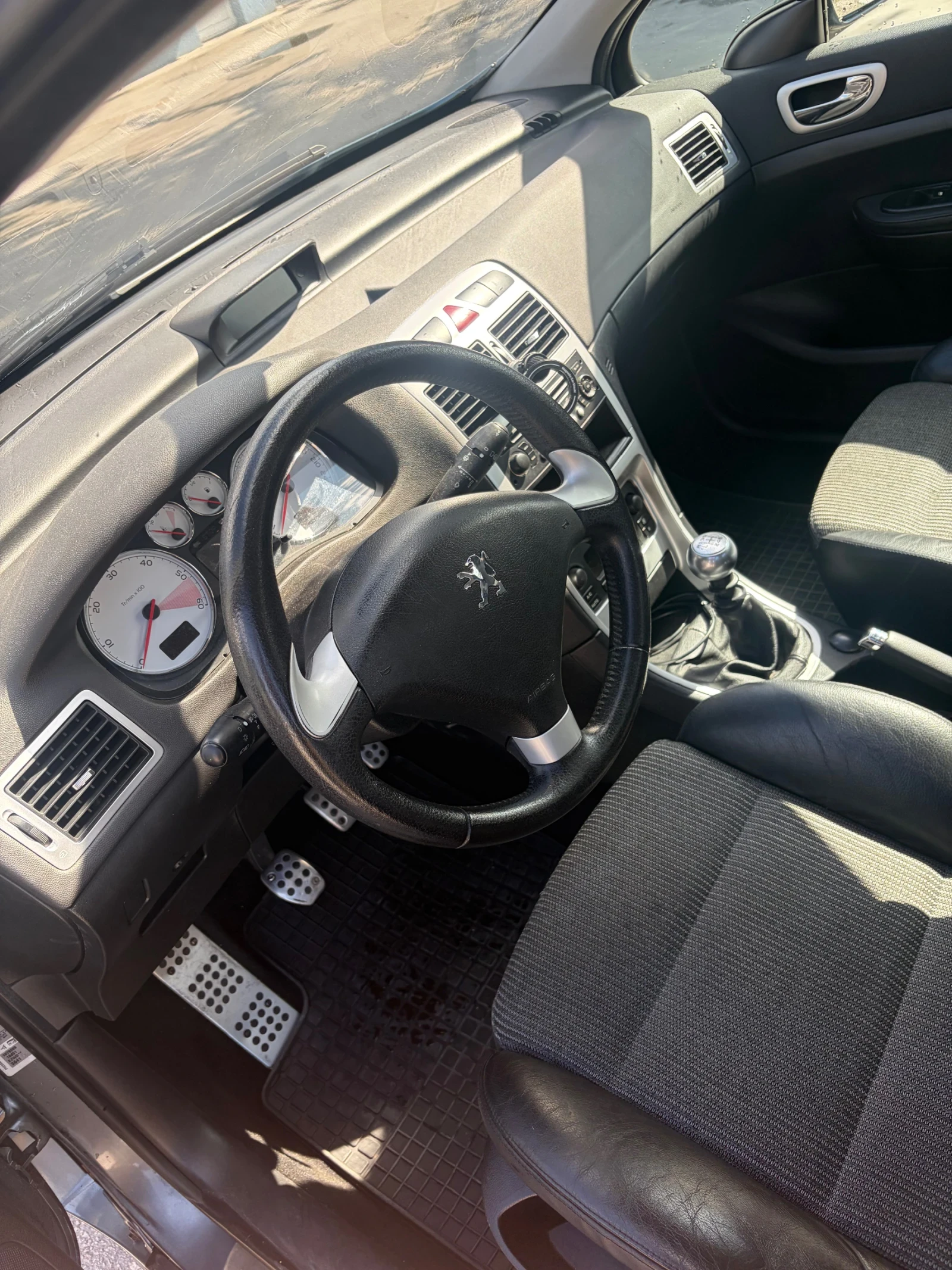 Peugeot 307, снимка 11 - Автомобили и джипове - 56452159