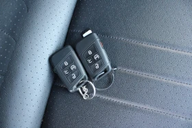 VW Tiguan SE R-LINE BLACK/НАПЪЛНО ОБСЛУЖЕН, снимка 14