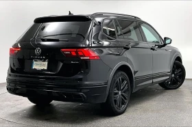 VW Tiguan 2022* R-LINE* BLK OPT* PANO* LANE ASSIST* LED* КРА, снимка 6