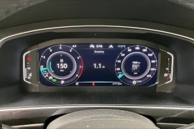 VW Tiguan 2022* R-LINE* BLK OPT* PANO* LANE ASSIST* LED* КРА, снимка 8