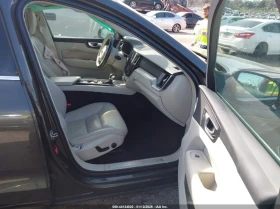 Volvo XC60 T5 Momentum, снимка 5