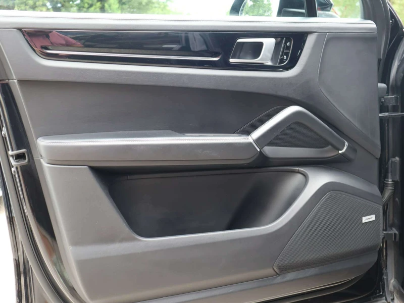 Porsche Cayenne S/Sport Chrono/Coupe/HuD/Bose/Панорама, снимка 7 - Автомобили и джипове - 51222777