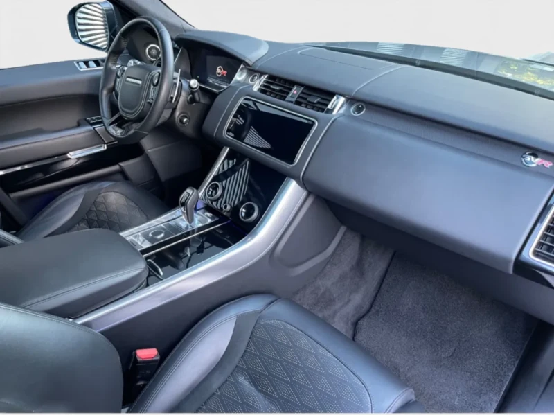 Land Rover Range rover SVR 575PS * PANO* MERIDIAN* CARBON* Подгрев* , снимка 7 - Автомобили и джипове - 52744266