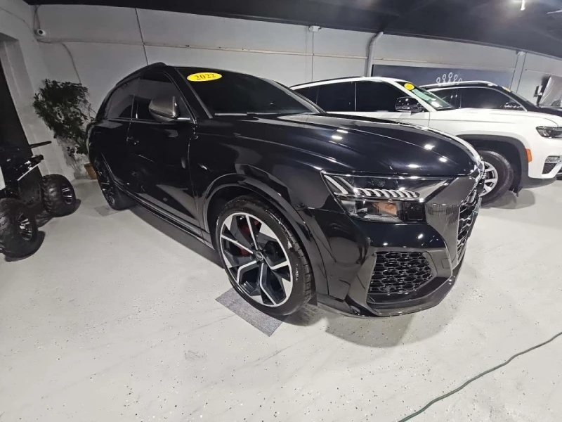 Audi RSQ8 * CARFAX * БЕЗ ПЪРВОНАЧАЛНА ВНОСКА, снимка 3 - Автомобили и джипове - 52815131