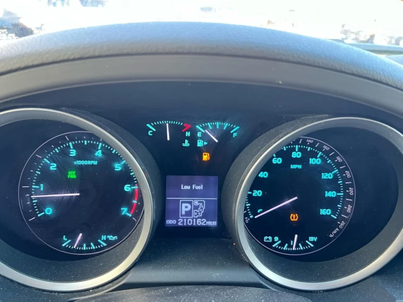 Toyota Land cruiser, снимка 10 - Автомобили и джипове - 53009610