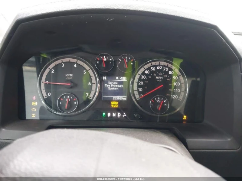 Dodge RAM 1500 5.7L V-8 VVT, 390HP 4X4 Drive, снимка 12 - Автомобили и джипове - 53054237