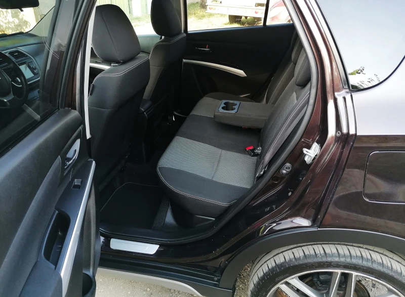 Suzuki SX4 S-Cross 1.6i-Панорамa Навигация Камера KEYLESS-Go, снимка 10 - Автомобили и джипове - 53157772