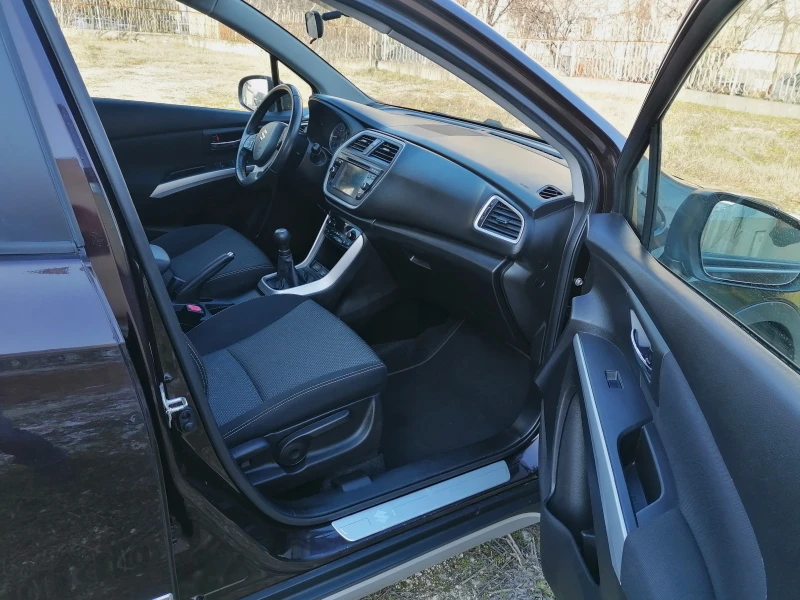 Suzuki SX4 S-Cross 1.6i-Панорамa Навигация Камера KEYLESS-Go, снимка 8 - Автомобили и джипове - 53157772