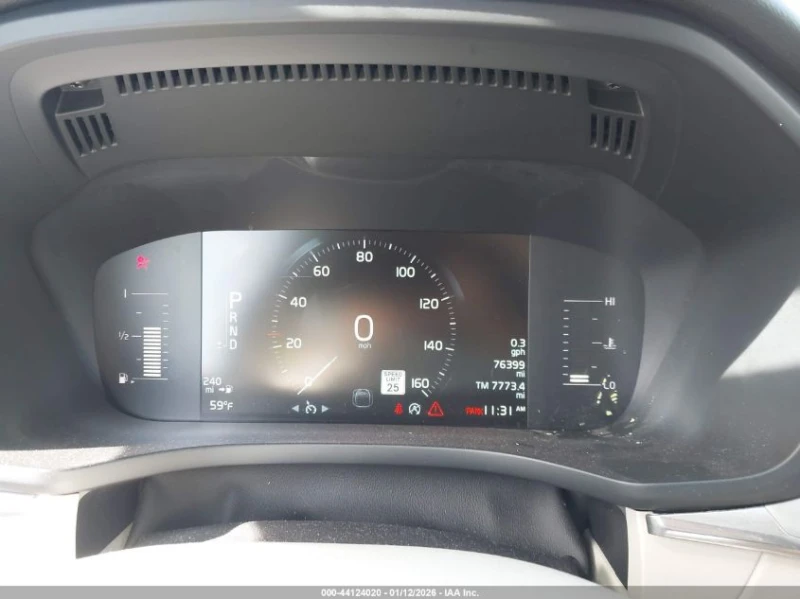 Volvo XC60 T5 Momentum, снимка 7 - Автомобили и джипове - 53502137