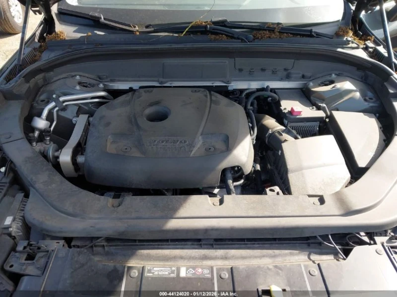 Volvo XC60 T5 Momentum, снимка 10 - Автомобили и джипове - 53502137