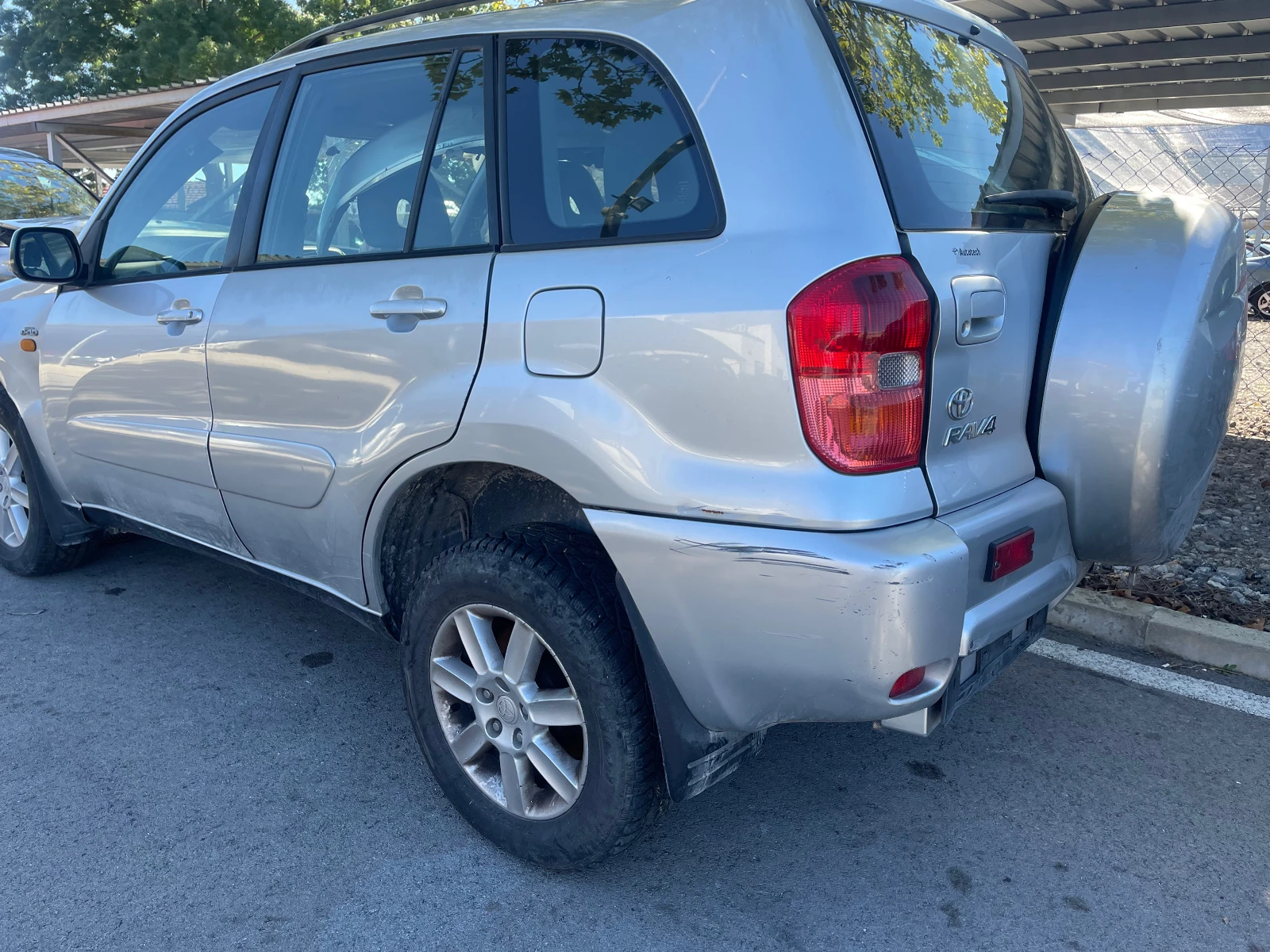 Toyota Rav4 2.0 D4D / НА ЧАСТИ - изображение 3