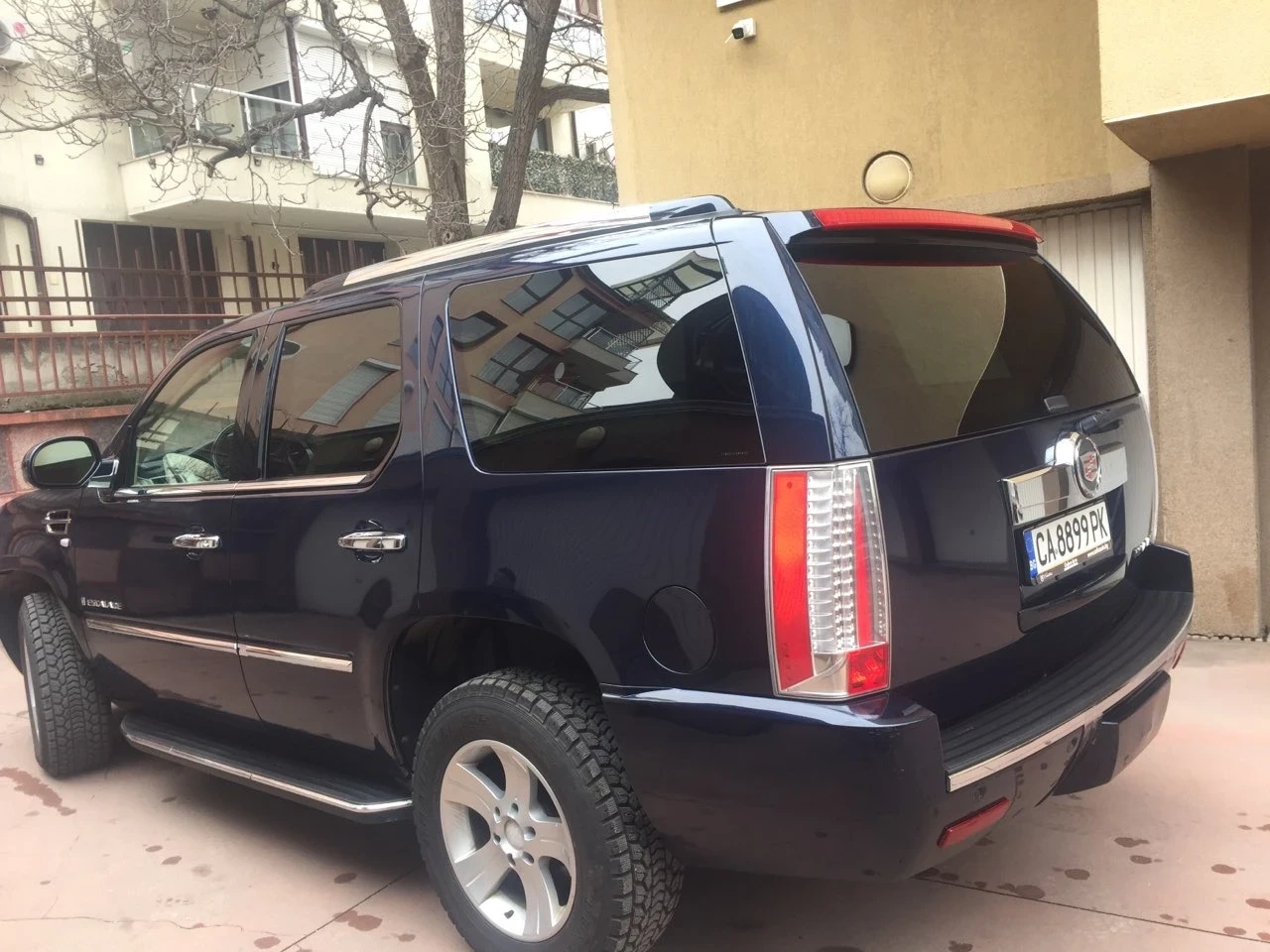 Cadillac Escalade  - изображение 3