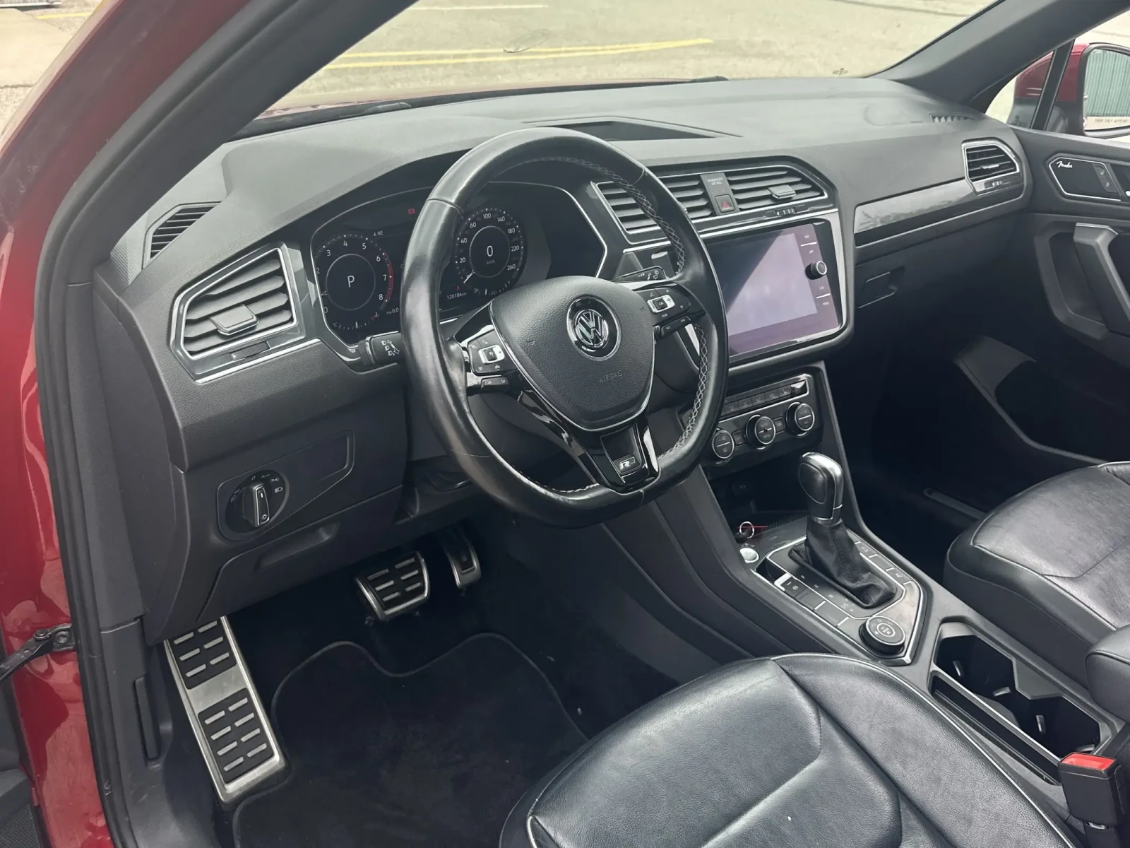 VW Tiguan R-Line АВТОКРЕДИТ - изображение 5