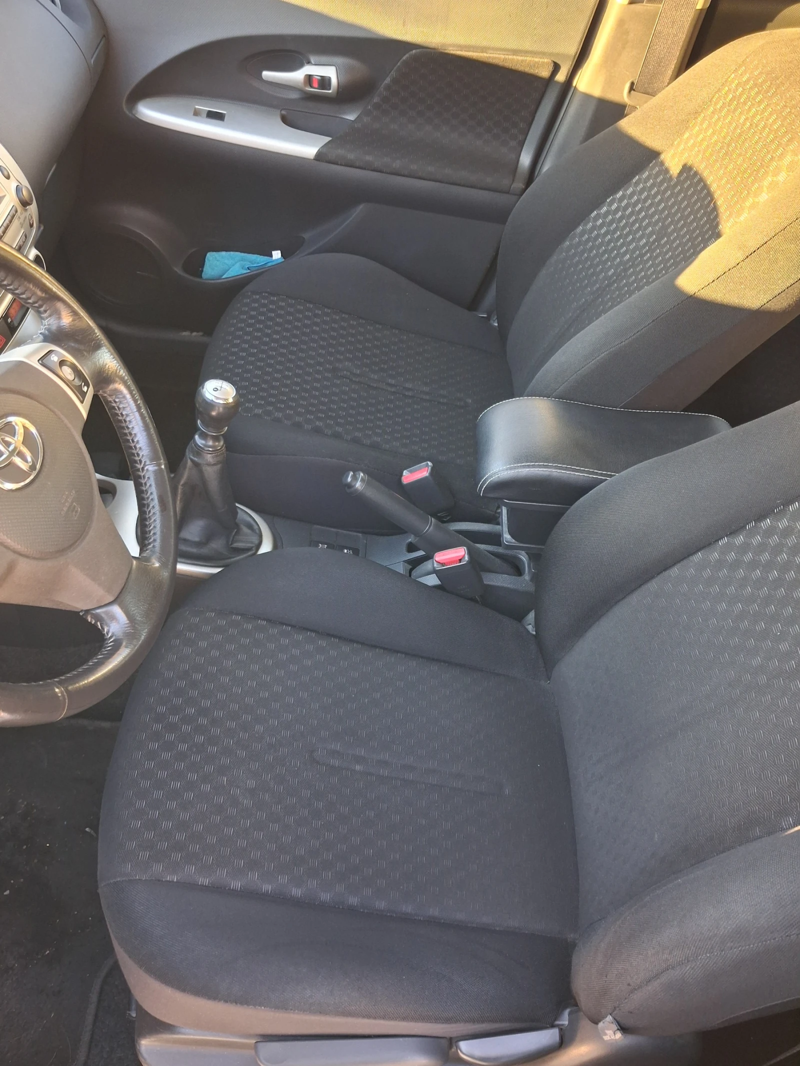 Toyota Urban Cruiser 4Х4 - изображение 5