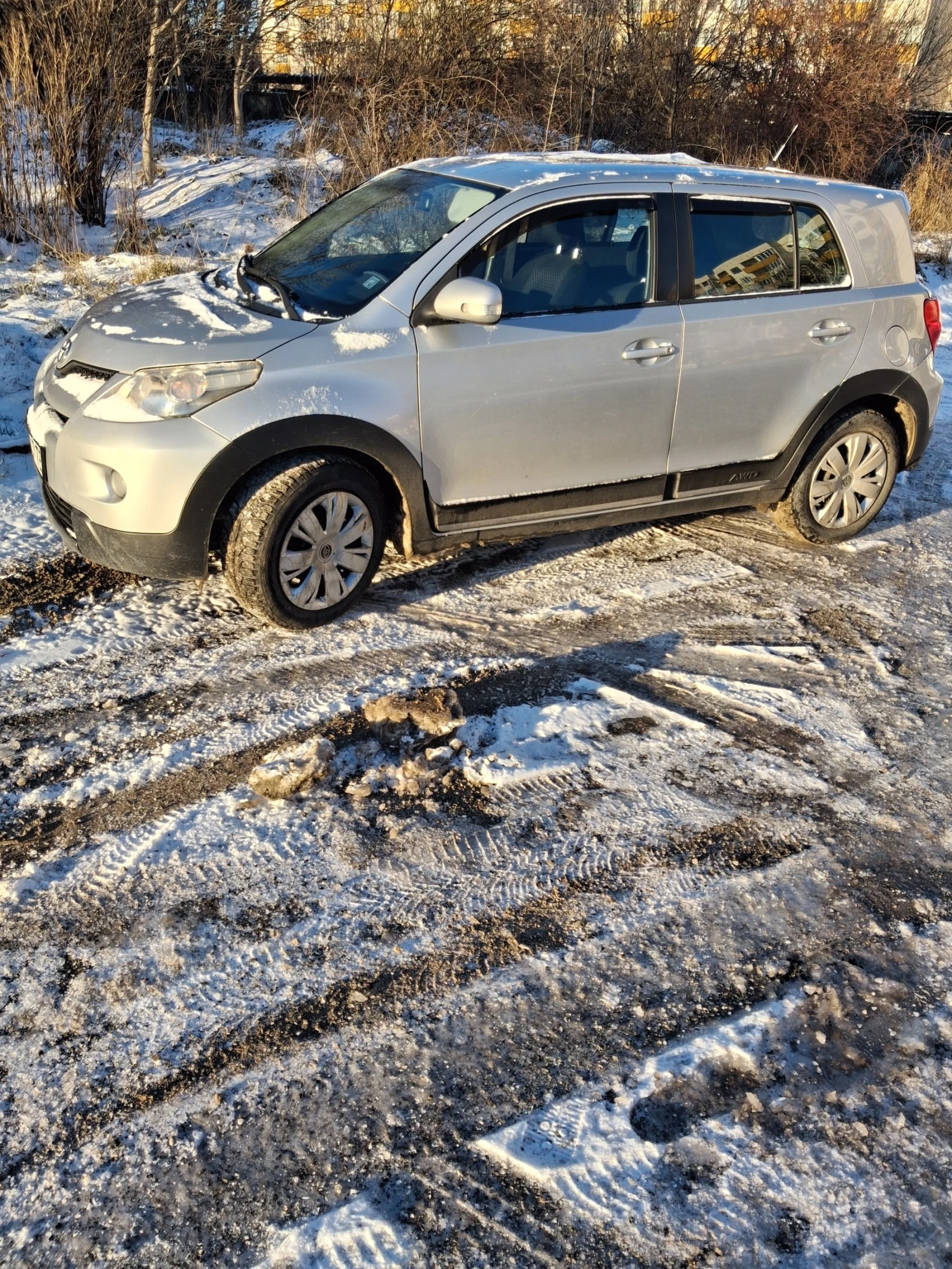 Toyota Urban Cruiser 4Х4 - изображение 3