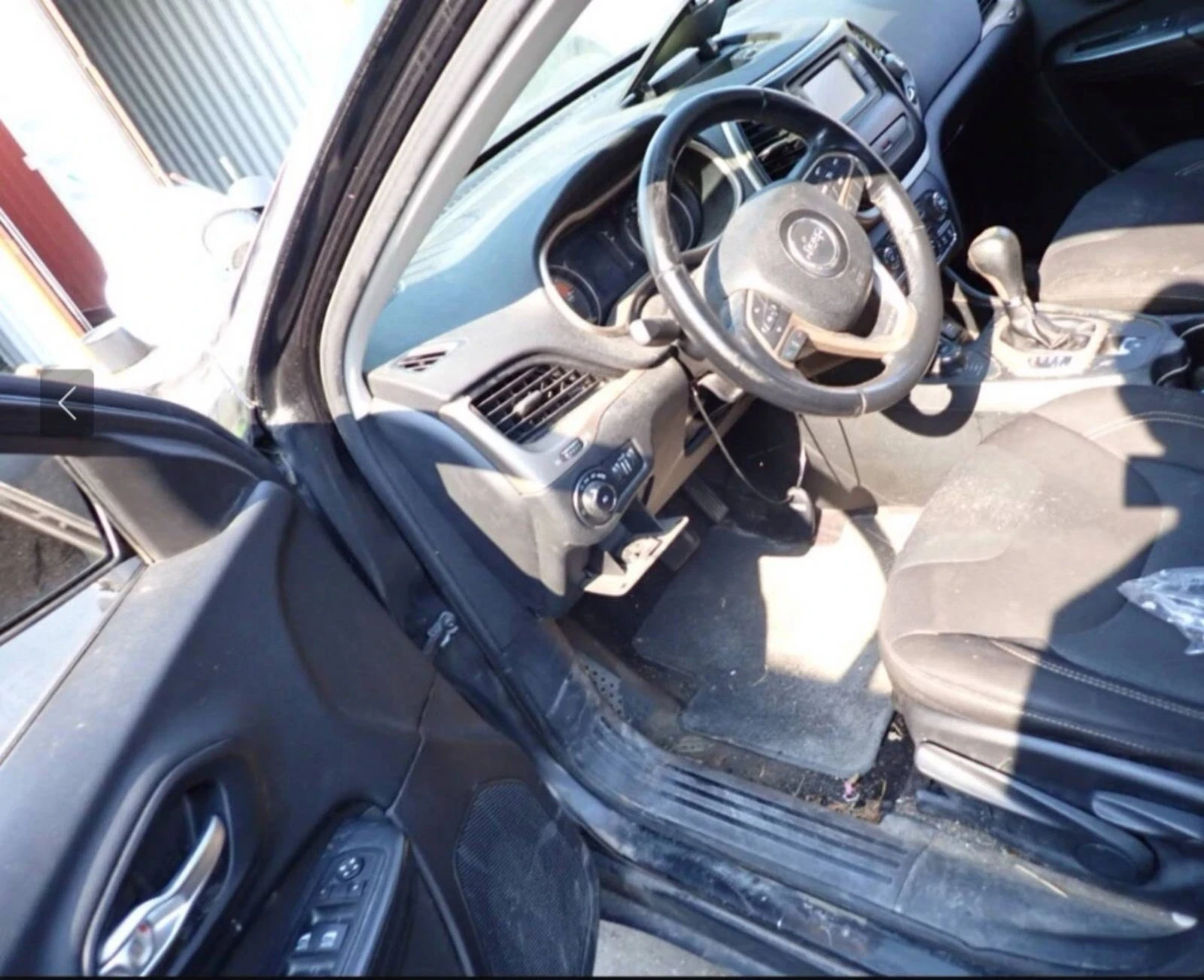 Jeep Cherokee 3.2 - изображение 4