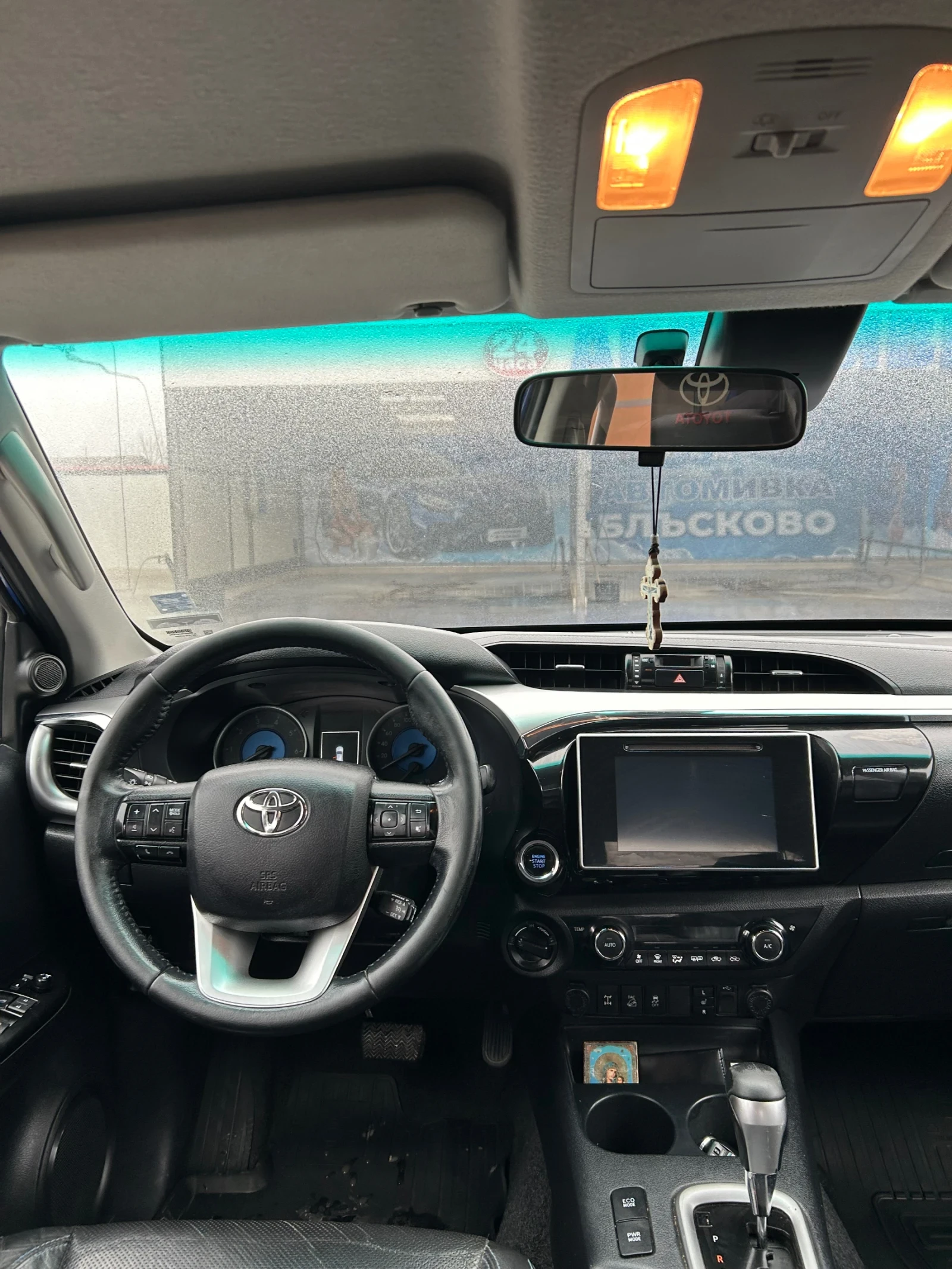 Toyota Hilux HILUX 2.4 150 - изображение 6