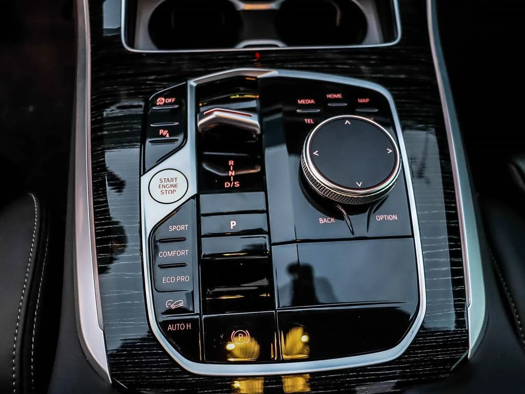 BMW X5 * xDrive * * HeadUp* AвтоКредит* (ЦЕНА ДО БГ), снимка 10 - Автомобили и джипове - 53916400