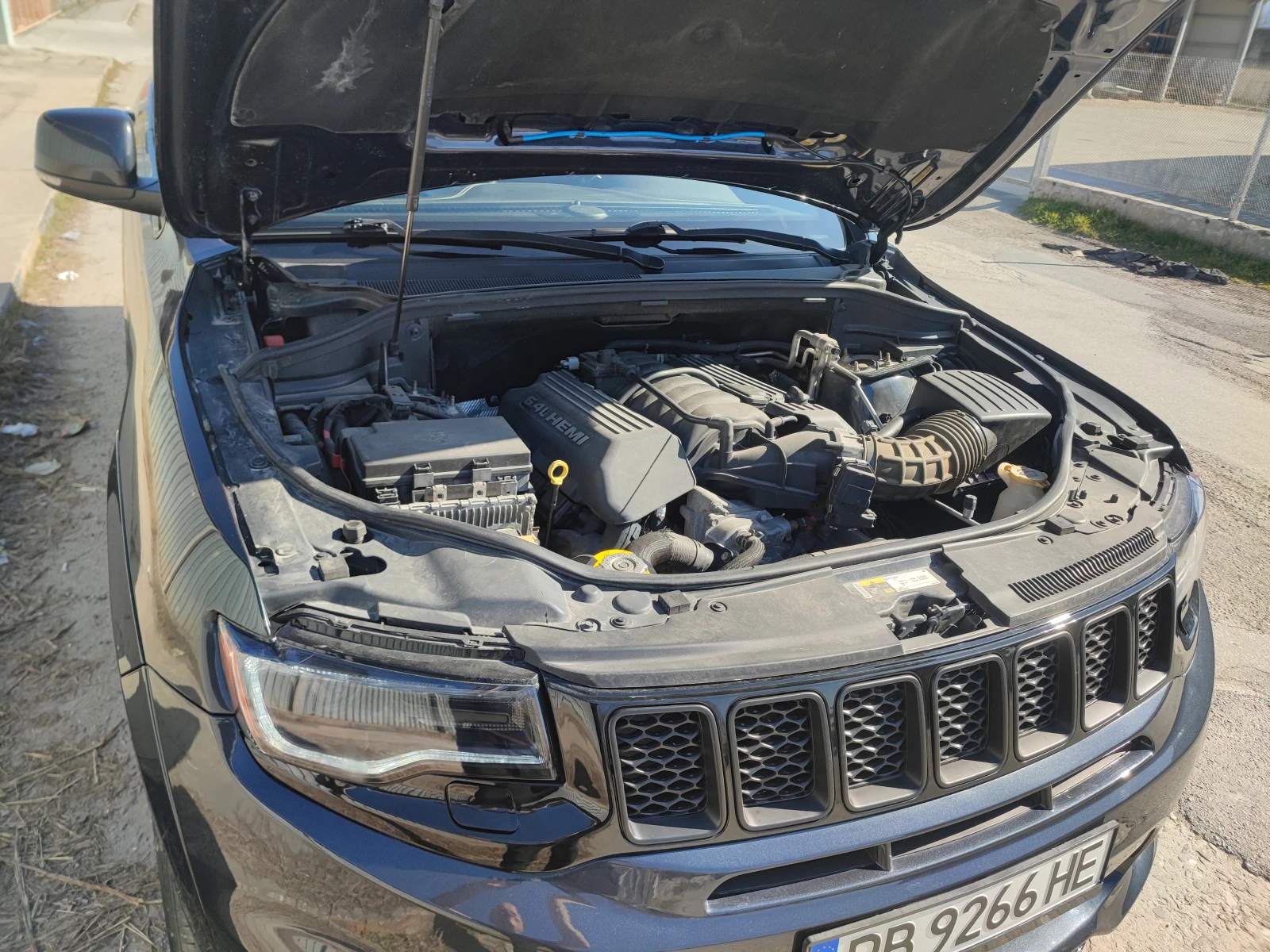 Jeep Grand cherokee SRT 6.4, снимка 15 - Автомобили и джипове - 54864279