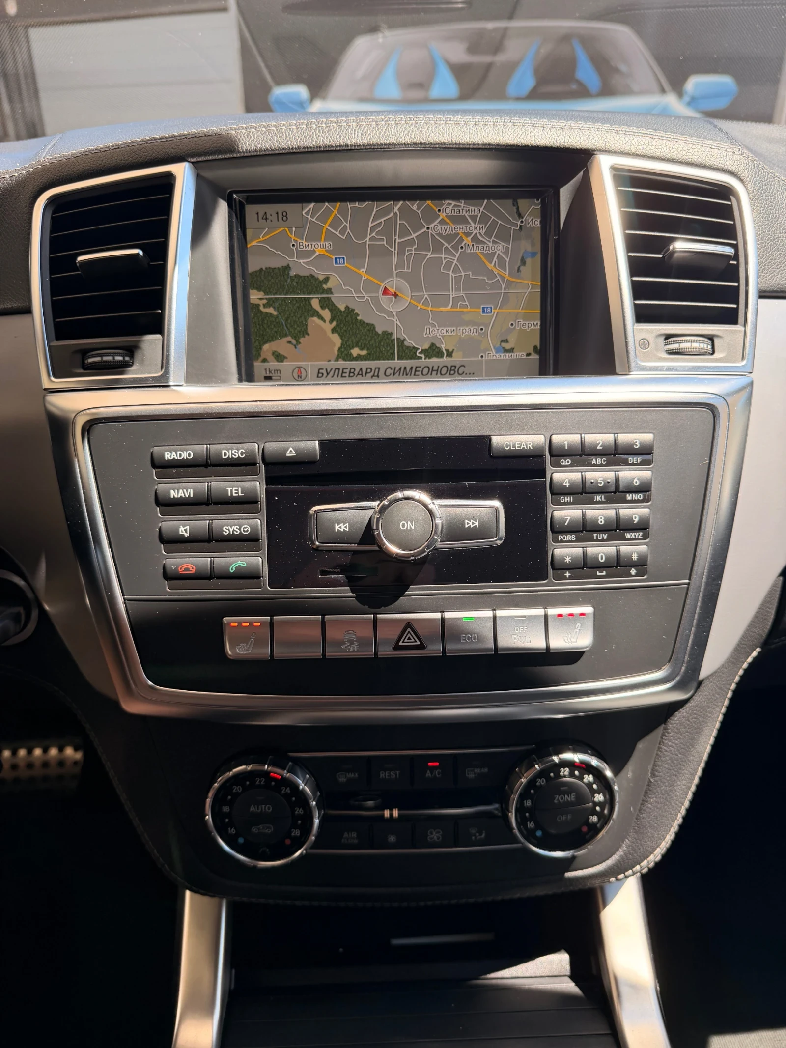 Mercedes-Benz ML 350 AMG LINE* KOЖА* ПОДГРЕВ* AIR SUSPENSION* 20* FULL, снимка 9 - Автомобили и джипове - 54561478