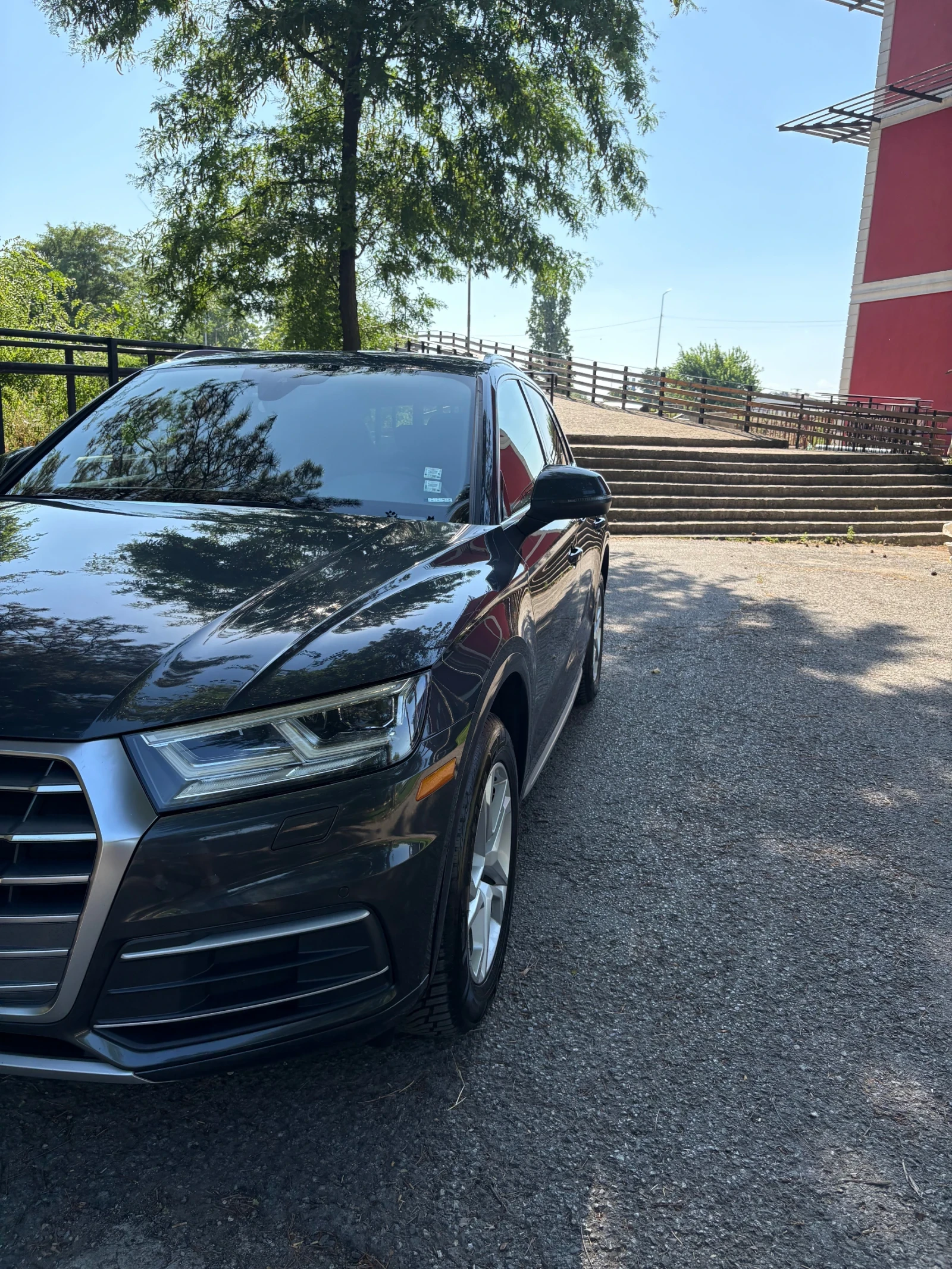 Audi Q5 2.0, снимка 2 - Автомобили и джипове - 55212384