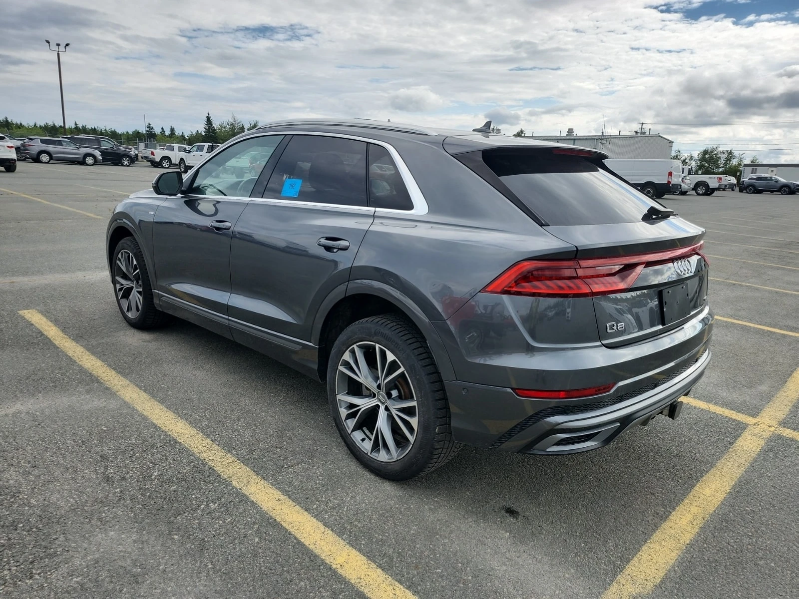 Audi Q8 * 55 Tfsi Quattro Technik * CARFAX * , снимка 6 - Автомобили и джипове - 55868114