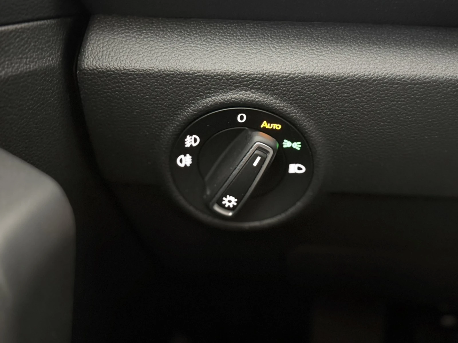 VW T-Roc 1.5tsi 110KW | Mobile.bg � ����������� 10