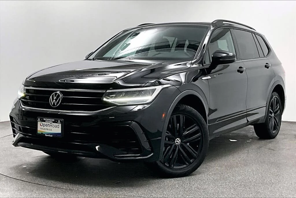 VW Tiguan 2022* R-LINE* BLK OPT* PANO* LANE ASSIST* LED* КРА