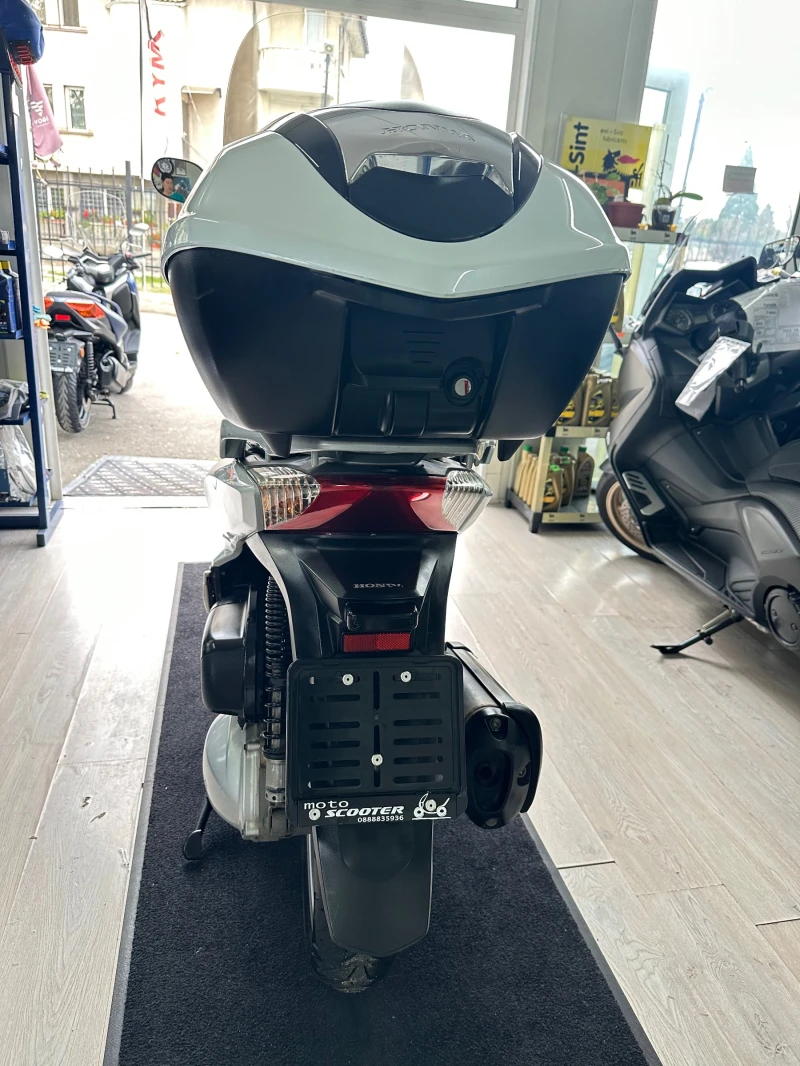 Honda Sh 300i ABS/LED, снимка 15 - Мотоциклети и мототехника - 52147877