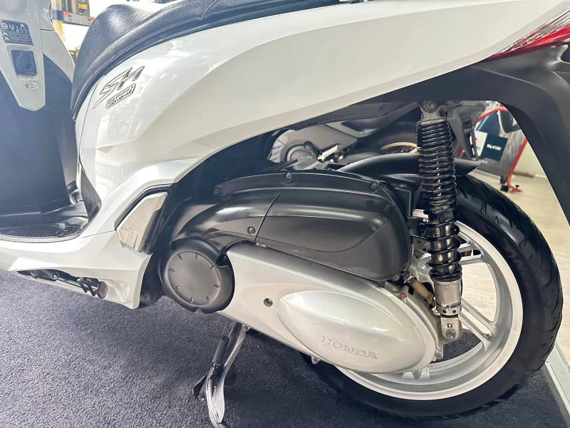 Honda Sh 300i ABS/LED, снимка 12 - Мотоциклети и мототехника - 52147877