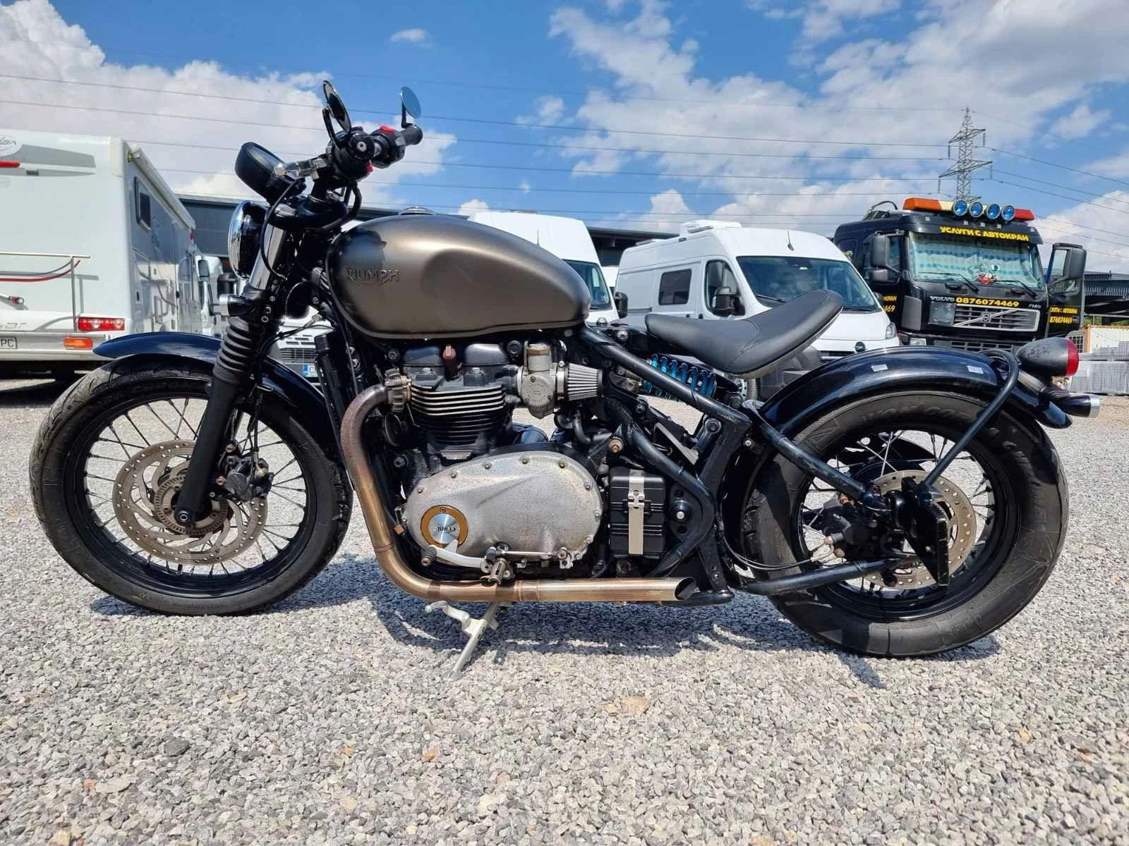 Triumph Bonneville BOBBER 1200