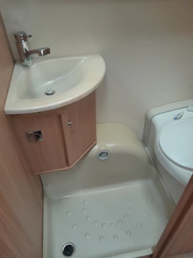 Каравана Burstner 440 ТК, снимка 10