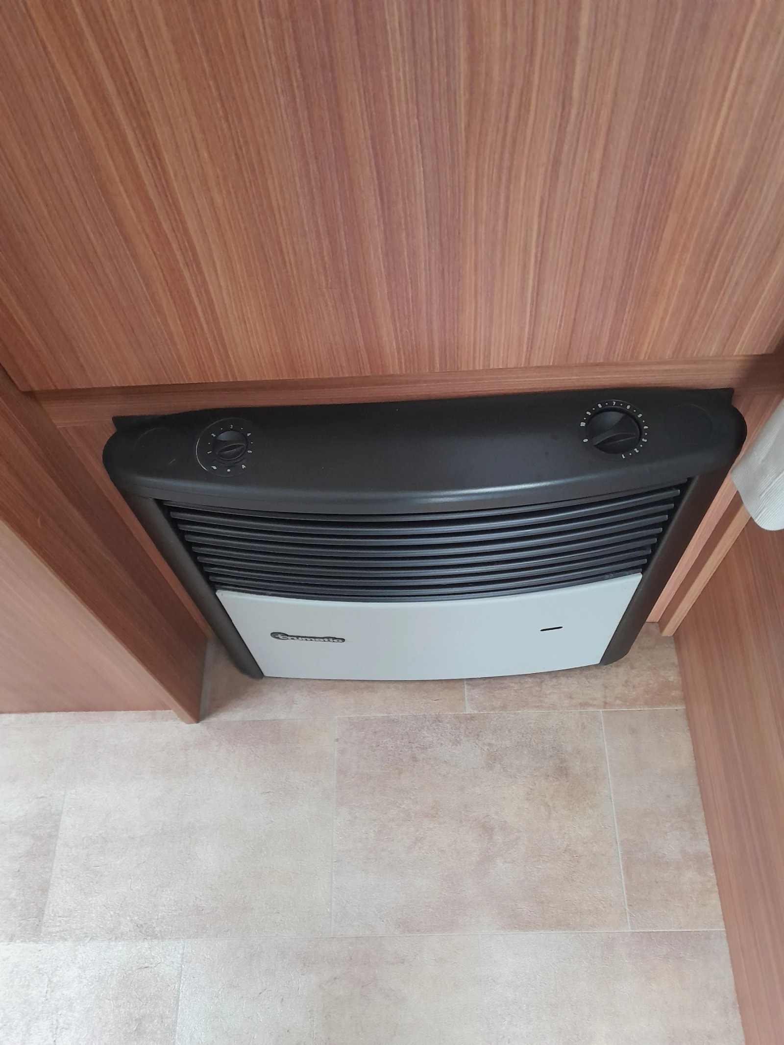 Каравана Burstner 440 ТК - изображение 9