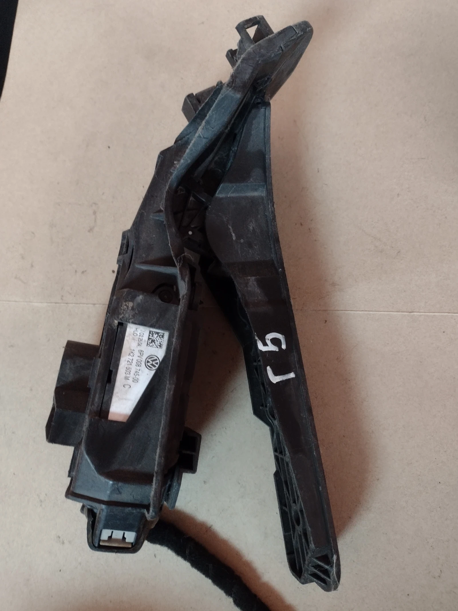 6PV 008 745-00 6PV00874500    VW Golf V, Audi A3, Skoda Octavia 1K2723503M   1K2 723 503 M | Mobile.bg   1