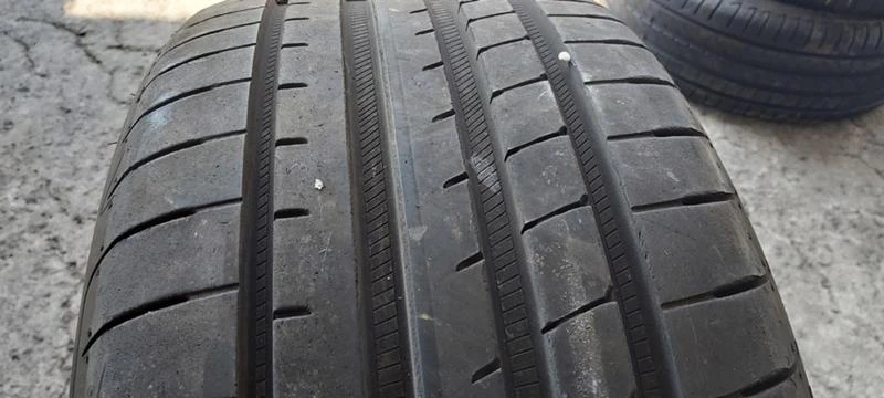 Гуми Летни 255/40R19, снимка 4 - Гуми и джанти - 29876847