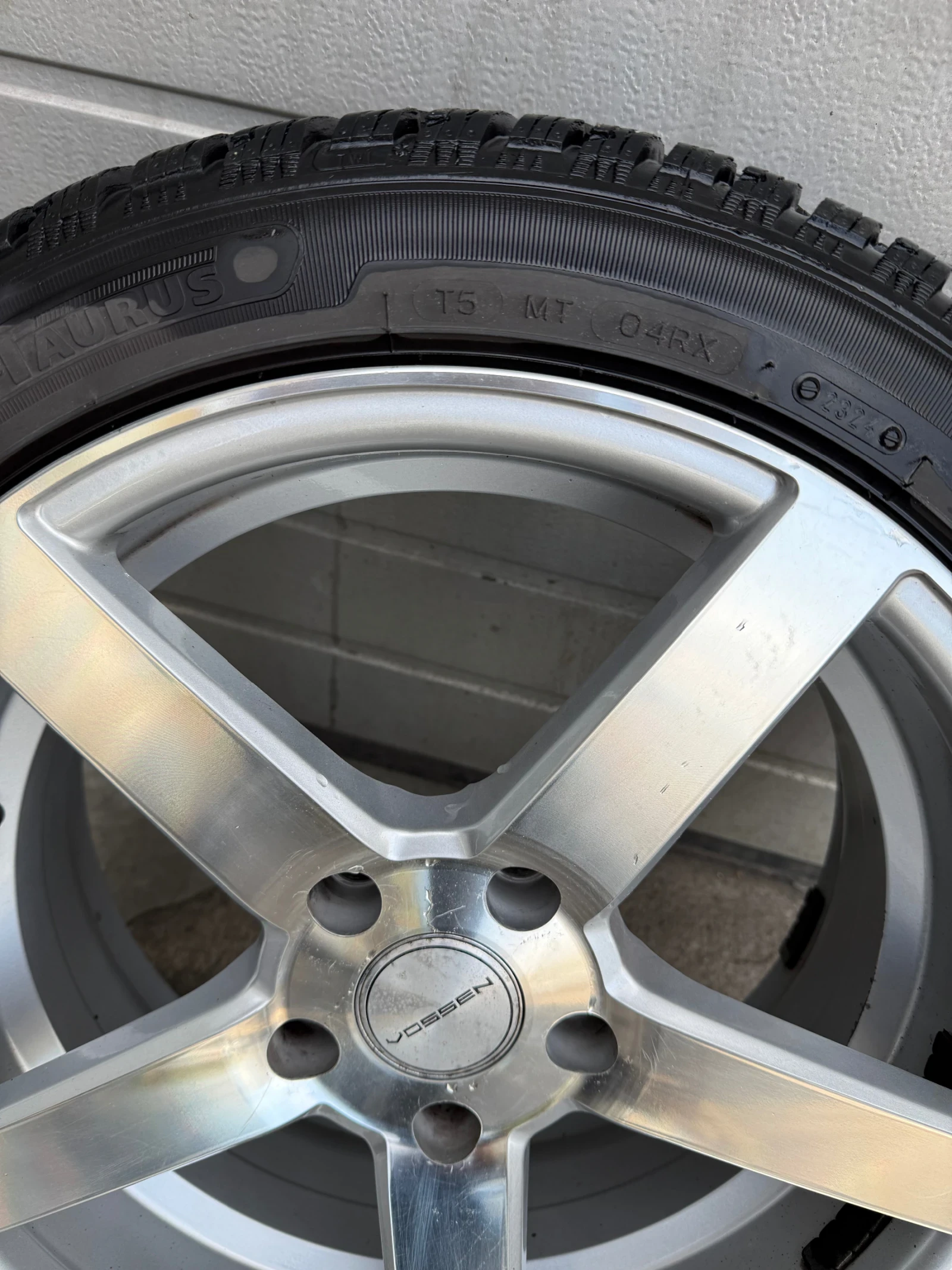 Гуми с джанти Tigar 225/45R18, снимка 8 - Гуми и джанти - 54456331