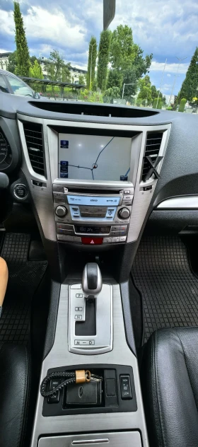 Subaru Outback 2.5, снимка 11