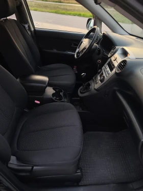Kia Carens Газ, фейслифт, технически перфектна! , снимка 12