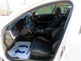 Kia Stinger - 15248 € / 29822.50 лв. - 37912800 5