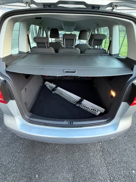 VW Touran 1.6 TDi EURO5 / Сервизна история - 6999 € / 13688.85 лв. - 19862663 8