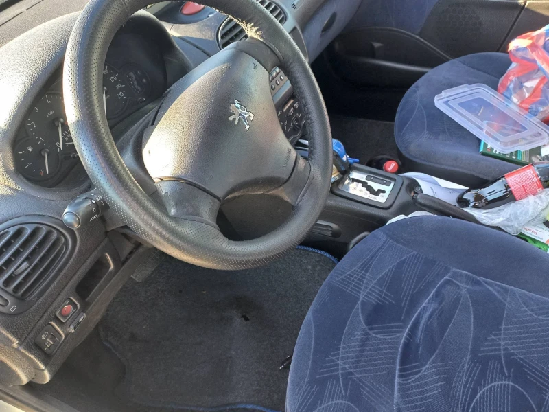 Peugeot 206, снимка 3 - Автомобили и джипове - 49145374