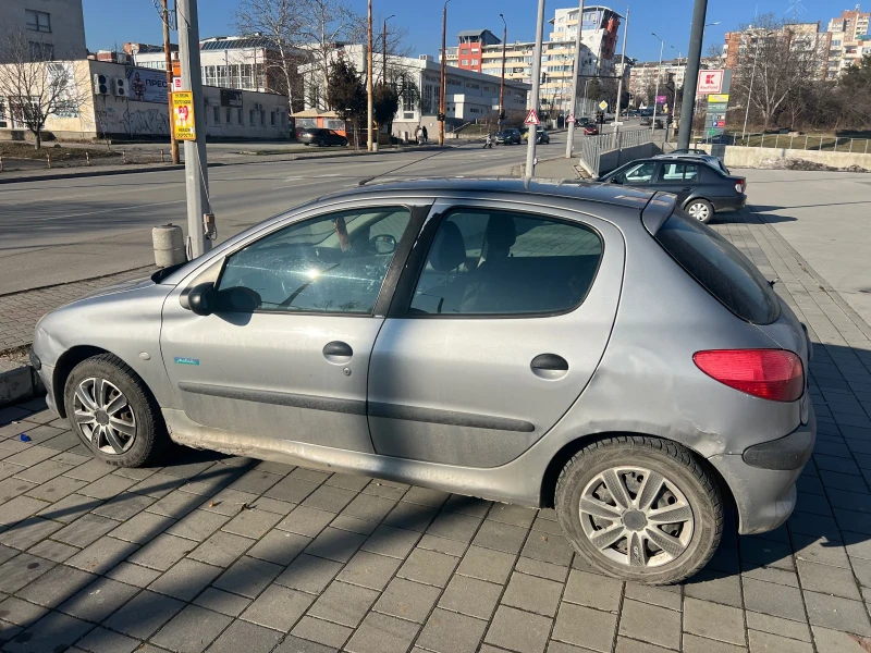 Peugeot 206 1.4 Бензин, снимка 5 - Автомобили и джипове - 48743343