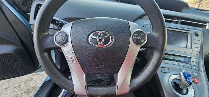 Toyota Prius, снимка 7 - Автомобили и джипове - 48902443