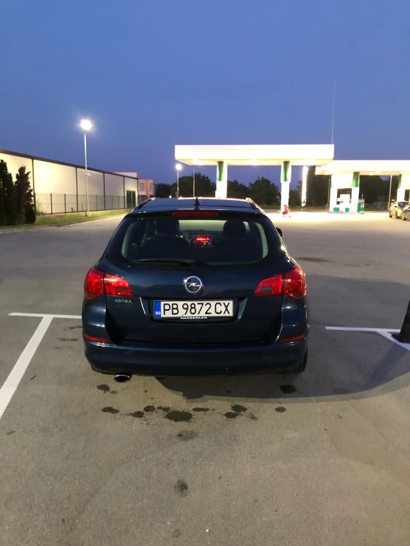 Opel Astra 2cdti, снимка 5 - Автомобили и джипове - 48937256