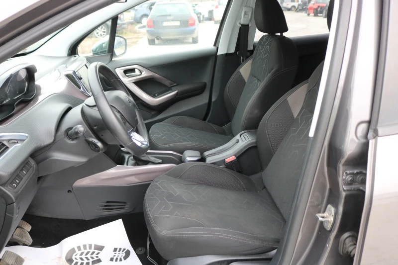 Peugeot 2008 1.2 VTi, снимка 6 - Автомобили и джипове - 51570011