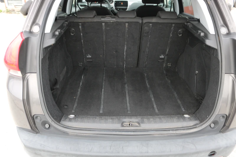 Peugeot 2008 1.2 VTi, снимка 11 - Автомобили и джипове - 51570011