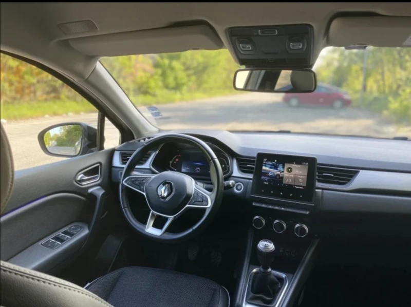 Renault Captur, снимка 5 - Автомобили и джипове - 52230109