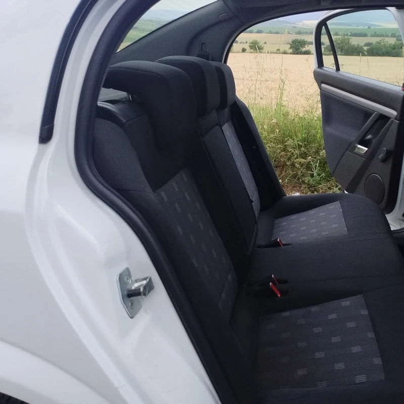 Opel Vectra, снимка 8 - Автомобили и джипове - 52073139