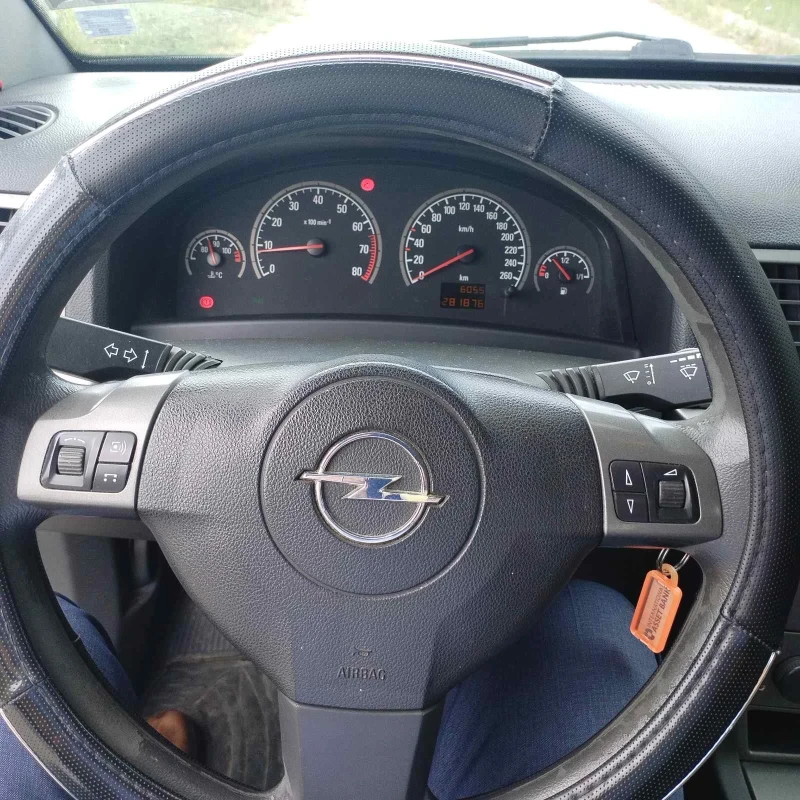 Opel Vectra, снимка 10 - Автомобили и джипове - 52073139